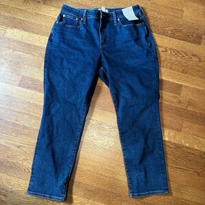 Madewell The Curvy Perfect Vintage Jean 31 petite dark blue Women’s short